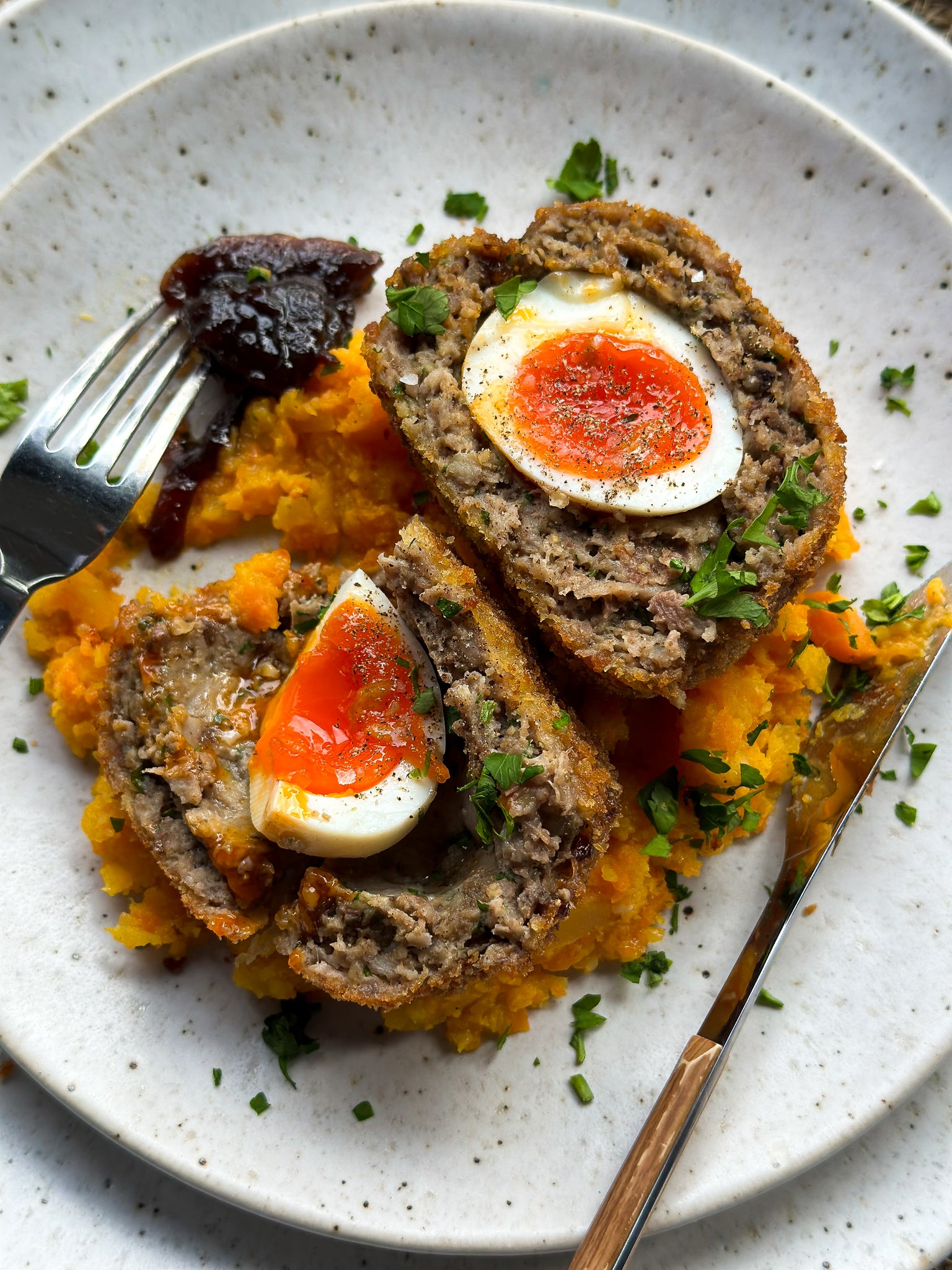 Haggis Scotch Egg with Chutney Recipe