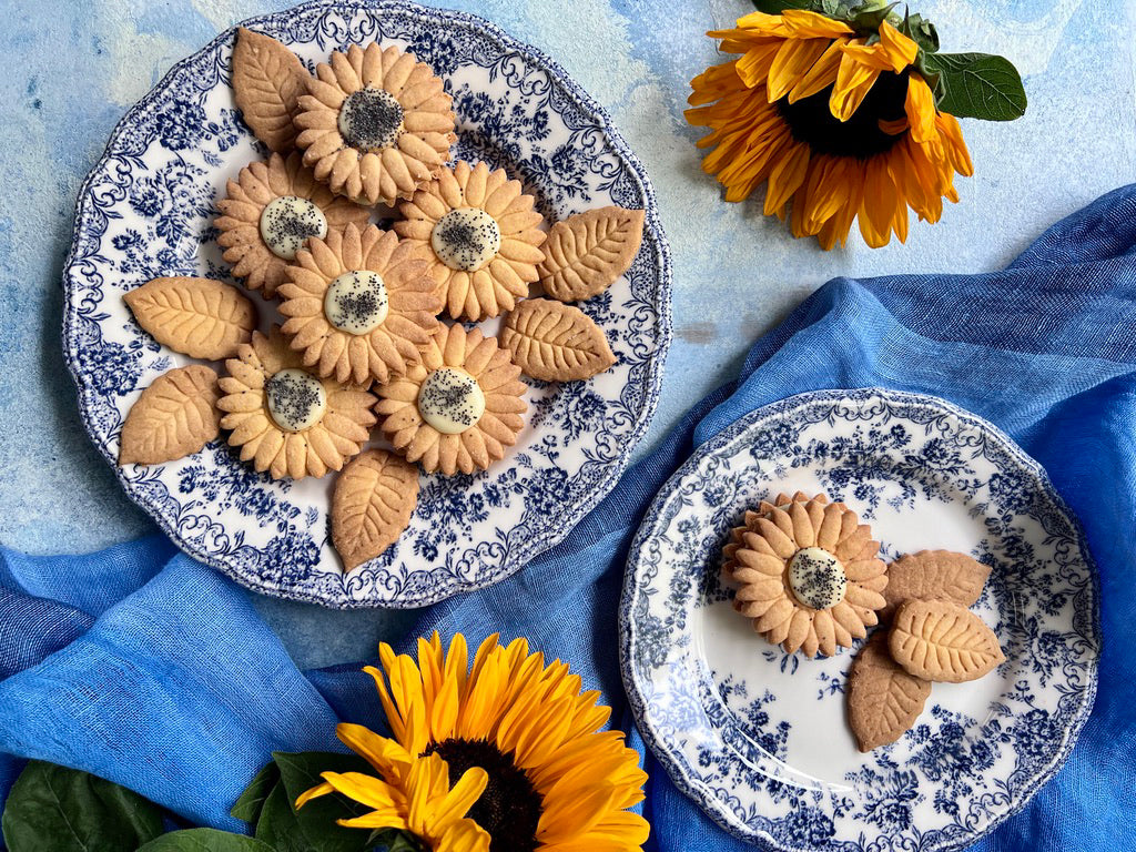Sablé sunflowers with white chocolate ganache & lemon curd Recipe