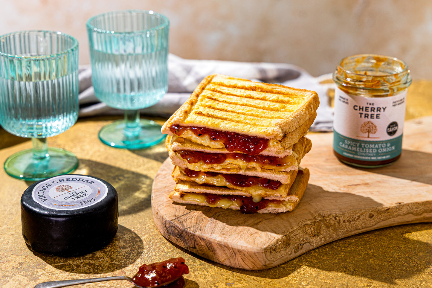 Spicy Tomato & Caramelised Onion Chutney